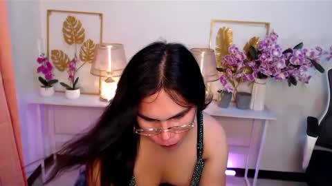 Snapshot of imdestined_foryou chatting on 01/07/25, 11:14 Ashley online show from 01/07/25, 11:14