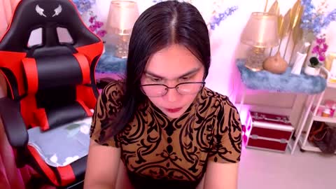 Snapshot of imdestined_foryou chatting on 02/12/25, 11:51 Ashley online show from 02/12/25, 11:51