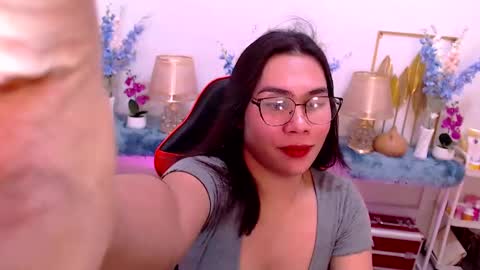 Snapshot of imdestined_foryou chatting on 02/13/25, 06:48 Ashley online show from 02/13/25, 06:48