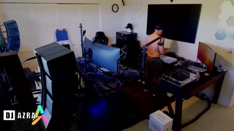 DJ Azra online show from 02/22/25, 08:42