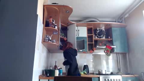 irina online show from 11/26/25, 10:49