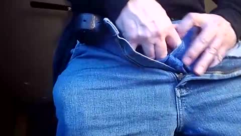 Iminyourroom online show from 12/18/25, 10:21