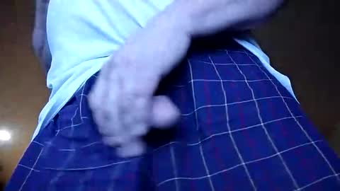 Iminyourroom online show from 12/21/25, 12:34