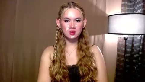 Snapshot of imjustasluttyintownxxx chatting on 12/04/25, 02:04 Mika online show from 12/04/25, 02:04