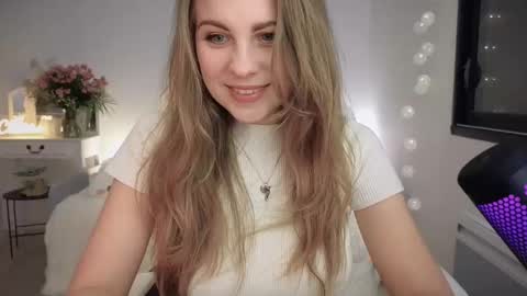 Snapshot of imkeira chatting on 02/18/25, 07:41 ImKeira online show from 02/18/25, 07:41