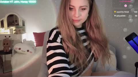 Snapshot of imkeira chatting on 10/10/25, 07:24 ImKeira online show from 10/10/25, 07:24