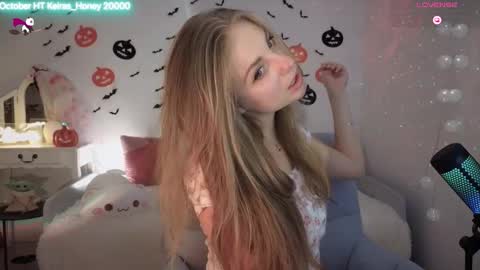 Snapshot of imkeira chatting on 10/22/25, 06:29 ImKeira online show from 10/22/25, 06:29