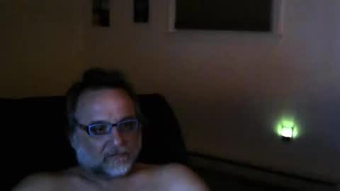 Snapshot of imkmac chatting on 04/13/26, 03:34 Kel online show from 04/13/26, 03:34