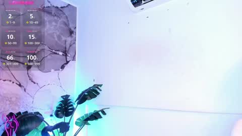 Leana online show from 12/02/24, 09:06