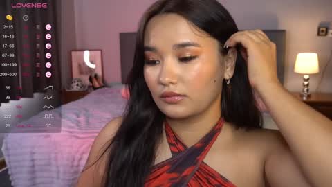 Snapshot of immahawaii chatting on 12/22/24, 06:28 Imma online show from 12/22/24, 06:28