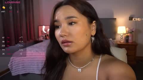 Snapshot of immahawaii chatting on 02/17/25, 03:25 Imma online show from 02/17/25, 03:25