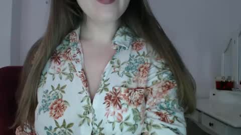 Pola online show from 02/16/25, 09:59