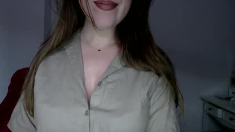 Snapshot of immouss chatting on 12/04/25, 10:40 Pola online show from 12/04/25, 10:40