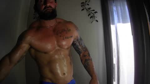 Majordadbod101 online show from 09/29/25, 02:55