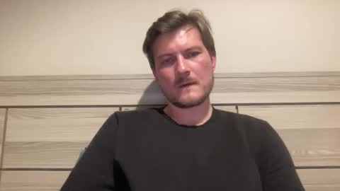 Snapshot of imnotall chatting on 11/13/25, 02:27 imnotall online show from 11/13/25, 02:27