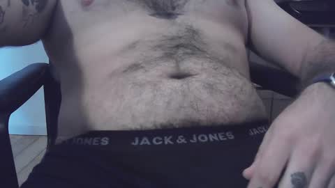 Snapshot of imnothuman22 chatting on 11/20/25, 12:16 imnothuman22 online show from 11/20/25, 12:16