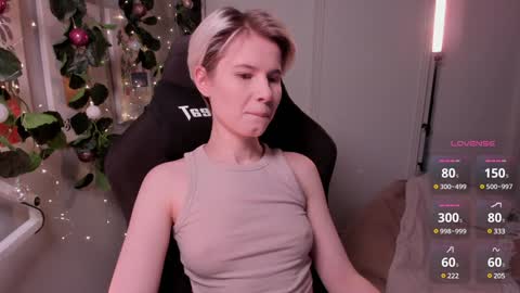 Snapshot of imnotmia chatting on 01/03/25, 08:22 Mia online show from 01/03/25, 08:22