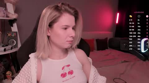 Snapshot of imnotmia chatting on 03/22/26, 11:02 Mia online show from 03/22/26, 11:02