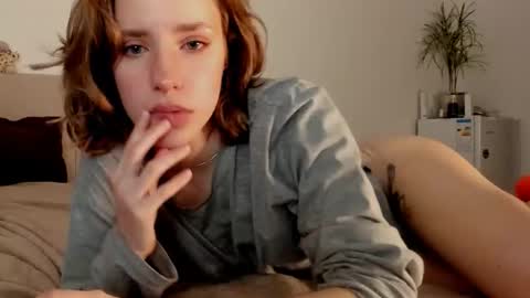 my name Imo  Fansly  online show from 12/21/25, 03:46