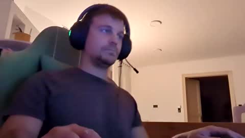 Snapshot of imperat0rp chatting on 11/06/25, 06:09 imperat0rp online show from 11/06/25, 06:09