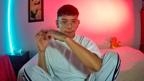 Snapshot of imperium_52511 chatting on 12/14/25, 01:11 imperium_52511 online show from 12/14/25, 01:11