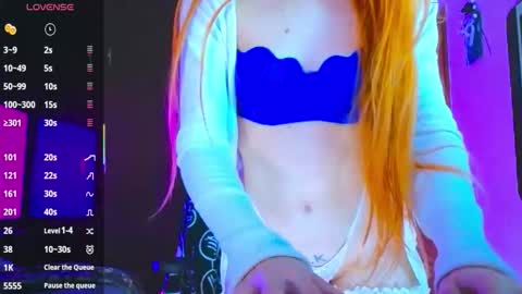 Lora online show from 11/05/25, 03:01