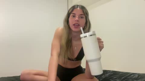 Snapshot of imrubyy chatting on 02/27/25, 04:09 RUBYY 3 online show from 02/27/25, 04:09