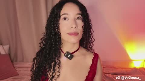 Snapshot of imsarah__ chatting on 04/12/26, 03:22 Sara online show from 04/12/26, 03:22