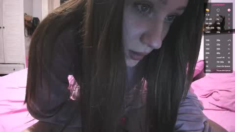 Snapshot of imsiri chatting on 11/18/25, 10:14 Siri online show from 11/18/25, 10:14