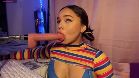 Snapshot of imsofivega chatting on 10/29/25, 05:47 Sofia Vega online show from 10/29/25, 05:47