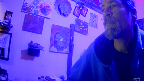 Snapshot of imtru chatting on 11/24/25, 02:39 imtru online show from 11/24/25, 02:39