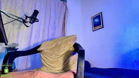 Daniel   thumb up me please its important Im new INDEPENDENT MODEL online show from 09/24/25, 02:37