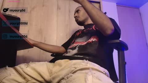 Snapshot of imyourg0d chatting on 05/02/26, 06:29 Daniel thumb up me please its important Im new INDEPENDENT MODEL online show from 05/02/26, 06:29