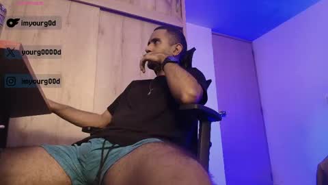 Snapshot of imyourg0d chatting on 05/12/26, 03:25 Daniel thumb up me please its important Im new INDEPENDENT MODEL online show from 05/12/26, 03:25