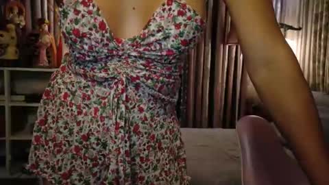 Snapshot of imyourkesiah chatting on 11/21/25, 05:39 yourBabyKESIAH online show from 11/21/25, 05:39