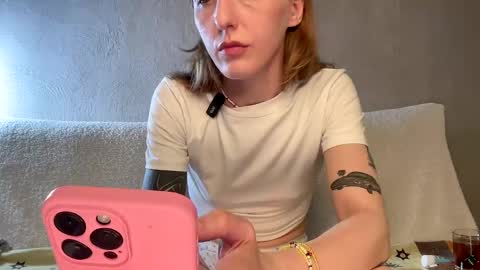 Snapshot of inaccessibles chatting on 04/04/26, 04:04 oksana online show from 04/04/26, 04:04