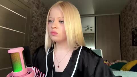 Snapshot of inamillsap chatting on 03/08/26, 09:13 Lola online show from 03/08/26, 09:13