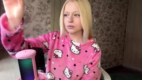 Snapshot of inamillsap chatting on 03/20/26, 11:26 Lola online show from 03/20/26, 11:26