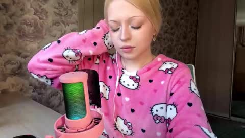 Snapshot of inamillsap chatting on 03/21/26, 10:42 Lola online show from 03/21/26, 10:42