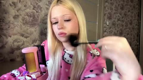 Snapshot of inamillsap chatting on 04/01/26, 12:17 Lola online show from 04/01/26, 12:17