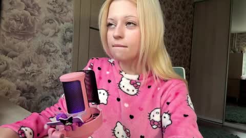 Snapshot of inamillsap chatting on 04/02/26, 12:36 Lola online show from 04/02/26, 12:36