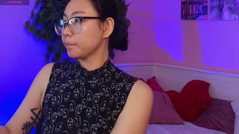 Snapshot of inari__okami chatting on 03/20/26, 03:28 INARI online show from 03/20/26, 03:28