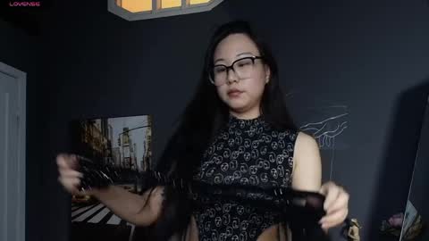 Snapshot of inari__okami chatting on 04/14/26, 04:35 INARI online show from 04/14/26, 04:35