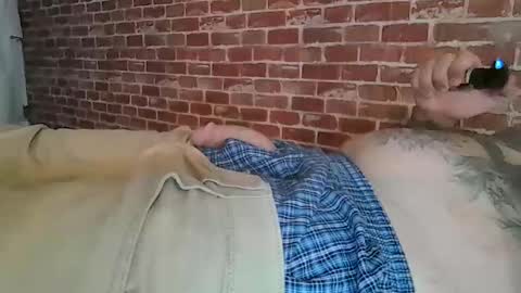 Snapshot of incognito4mon3y chatting on 12/28/24, 01:50 incognito4mon3y online show from 12/28/24, 01:50