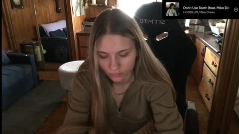 Snapshot of incognitoqueen chatting on 12/23/24, 09:40 Carter online show from 12/23/24, 09:40