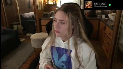 Snapshot of incognitoqueen chatting on 12/27/24, 04:58 Carter online show from 12/27/24, 04:58