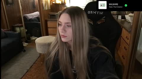 Snapshot of incognitoqueen chatting on 12/28/24, 04:51 Carter online show from 12/28/24, 04:51