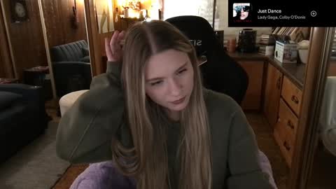 Snapshot of incognitoqueen chatting on 01/14/25, 07:59 Carter online show from 01/14/25, 07:59