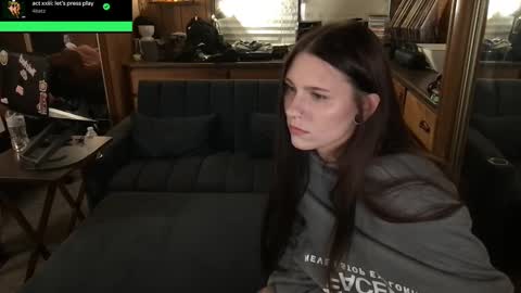 Snapshot of incognitoqueen chatting on 09/28/25, 03:56 Carter online show from 09/28/25, 03:56