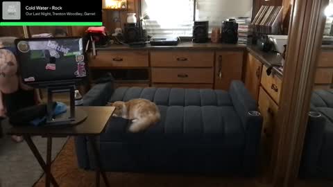 Snapshot of incognitoqueen chatting on 10/10/25, 03:49 Carter online show from 10/10/25, 03:49